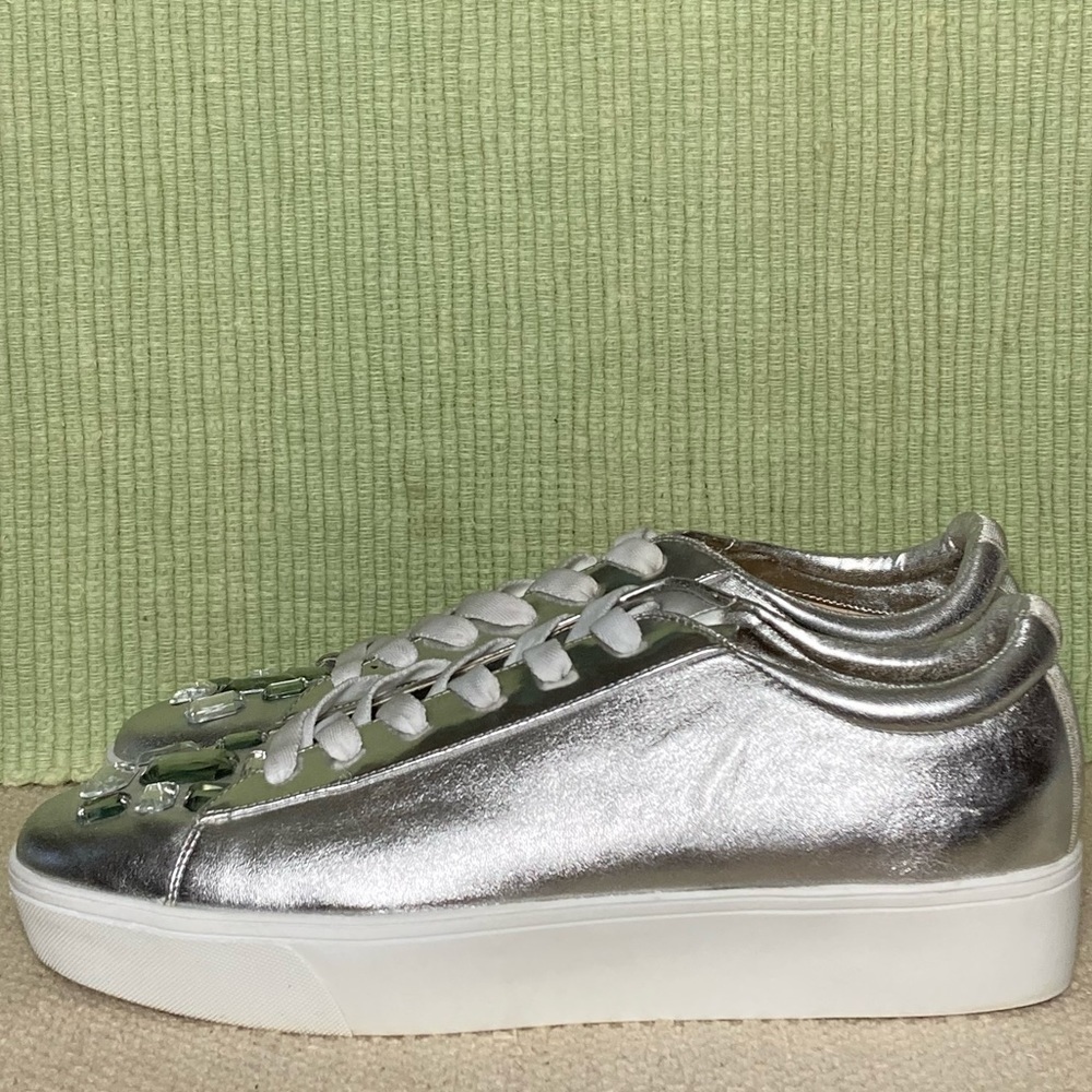 Nine West Women's Homerun Fashion Platform Sneaker Metallic Silver Shoes SZ 10 M - Picture 2 of 11